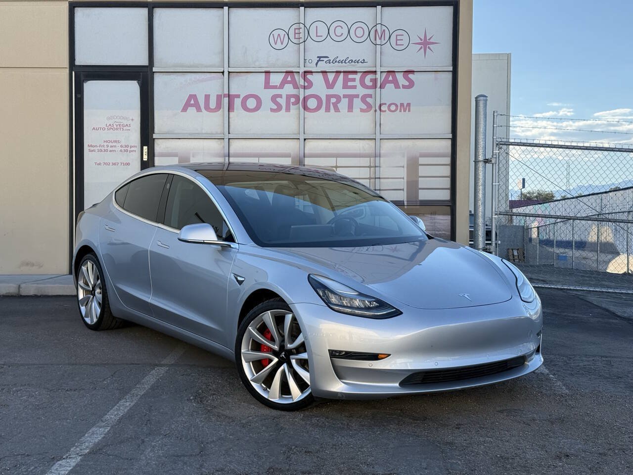 Used 2018 Tesla Model 3 Performance AWD/4WD image 1