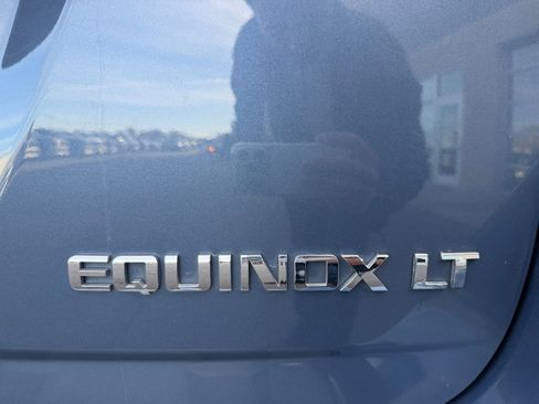 Used 2011 Chevrolet Equinox LT w/ Driver Convenience Package image 24