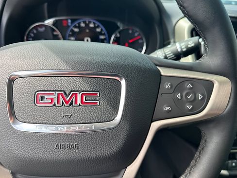 Used 2024 GMC Terrain Denali w/ Denali Premium Package AWD/4WD image 27