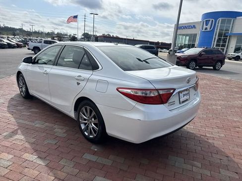 Used 2015 Toyota Camry XLE FWD image 34