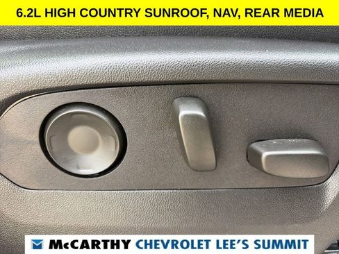 Used 2025 Chevrolet Tahoe High Country AWD/4WD image 36
