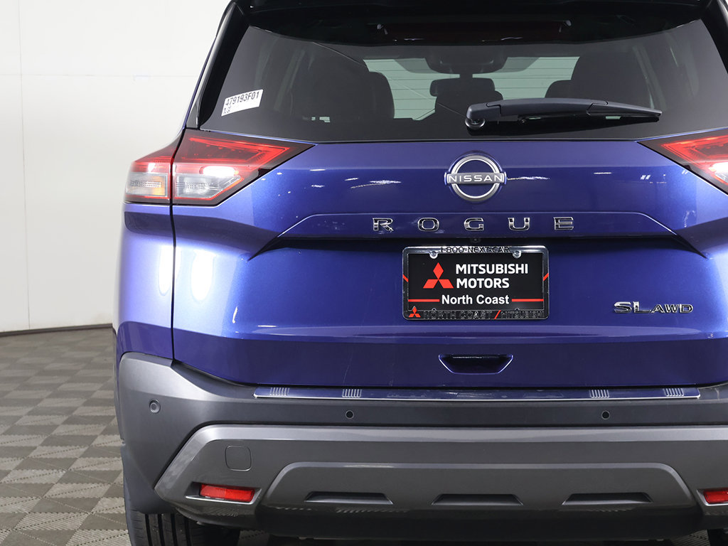 Used 2023 Nissan Rogue SL w/ SL Premium Package AWD/4WD image 17