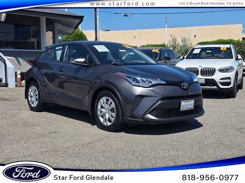 Used 2021 Toyota C-HR LE FWD image 1