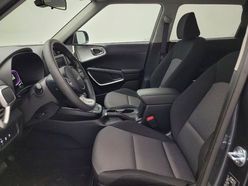 Used 2025 Kia Soul S image 17