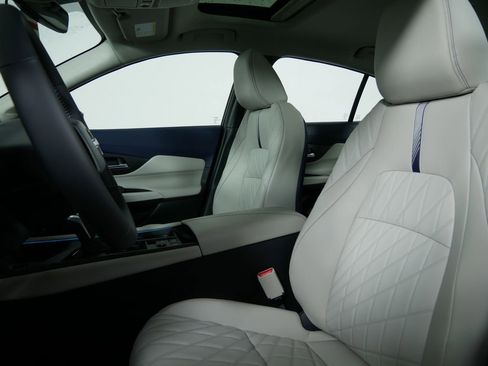 New 2026 Nissan Sentra SL w/ Floor Mat Package FWD image 16