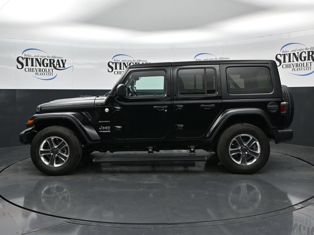 Used 2021 Jeep Wrangler Unlimited Sahara AWD/4WD image 5