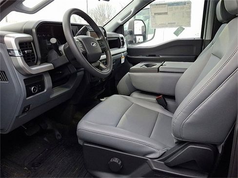New 2024 Ford F450 XL w/ XL Chrome Package image 7