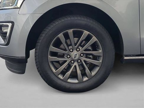 Used 2020 Ford Expedition Max Limited w/ Equipment Group 301A AWD/4WD image 23
