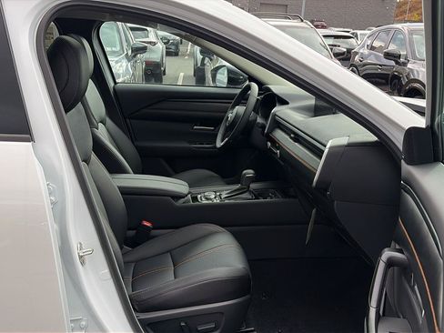 Certified 2025 MAZDA CX-50 AWD 2.5 Hybrid w/ Weather Package image 37
