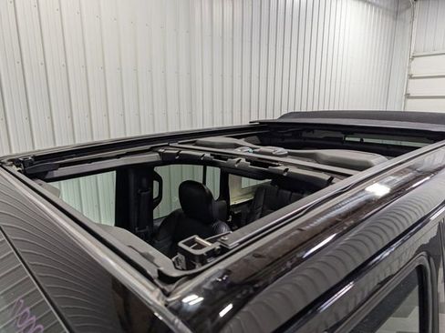 Used 2024 Jeep Wrangler High Altitude image 8