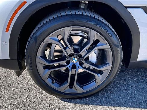 Used 2023 BMW X6 xDrive40i image 12