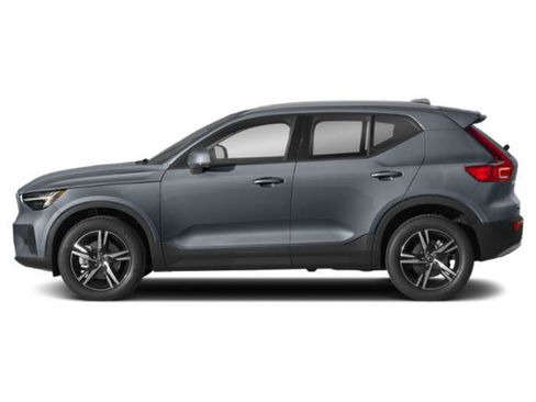 Used 2023 Volvo XC40 B4 Ultimate FWD image 3