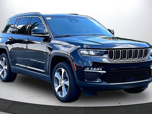 Used 2023 Jeep Grand Cherokee 4WD 4xe image 2