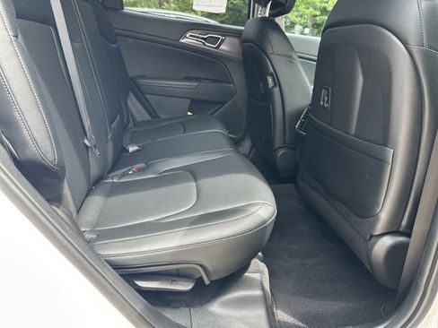 Certified 2023 Kia Sportage SX FWD image 17
