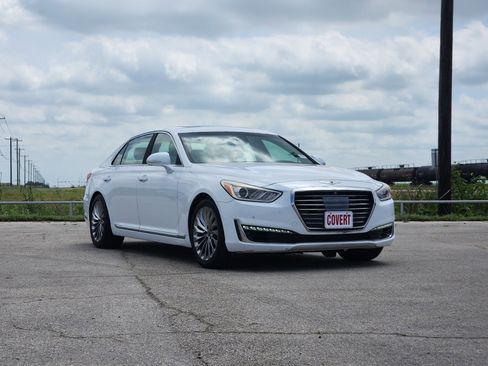 Used 2017 Genesis G90 3.3T Premium RWD image 3