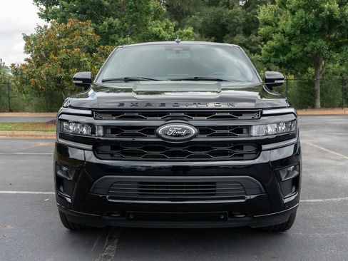 Used 2024 Ford Expedition Max Limited AWD/4WD image 7
