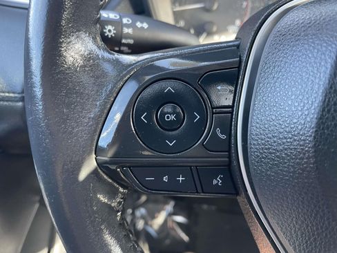 Used 2023 Toyota Corolla Cross LE w/ Moonroof Package FWD image 27