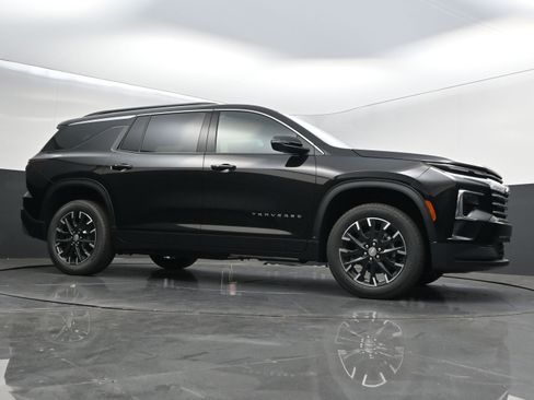 New 2026 Chevrolet Traverse LT w/ Sun and Wheel Package FWD image 46