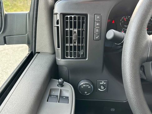 New 2025 GMC Savana 3500 Extended w/ Driver Convenience Package image 31