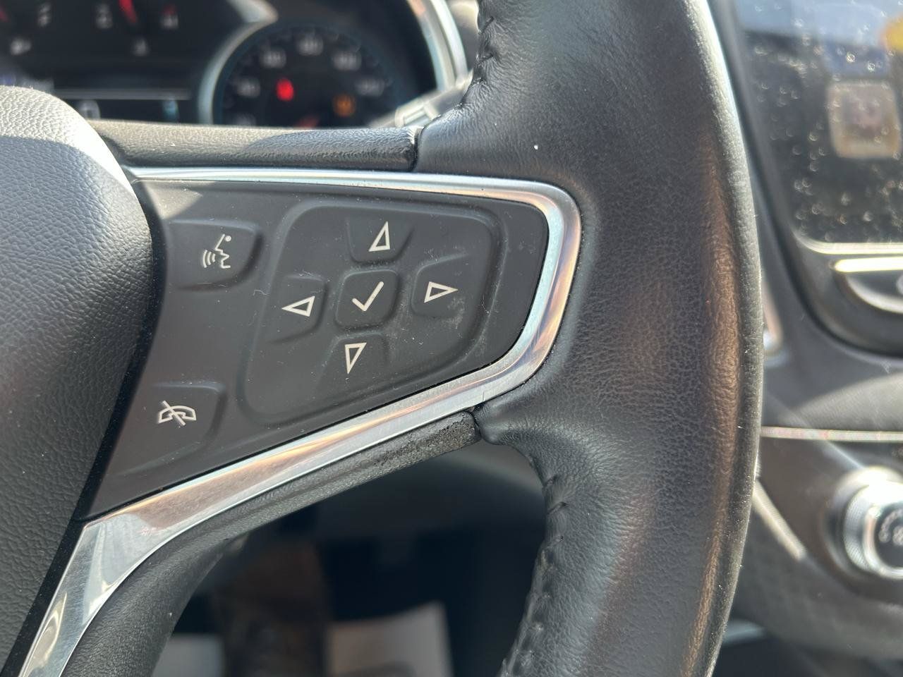 Used 2016 Chevrolet Malibu LT FWD image 19