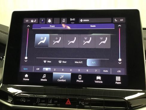 Used 2023 Jeep Compass Limited w/ Sun and Sound Group AWD/4WD image 28