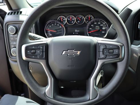 Used 2021 Chevrolet Silverado 1500 Custom Trail Boss w/ Safety Confidence Package AWD/4WD image 25