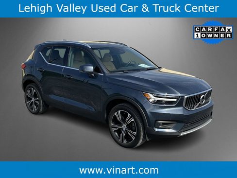 Used 2020 Volvo XC40 T5 Inscription w/ Protection Package AWD/4WD image 1