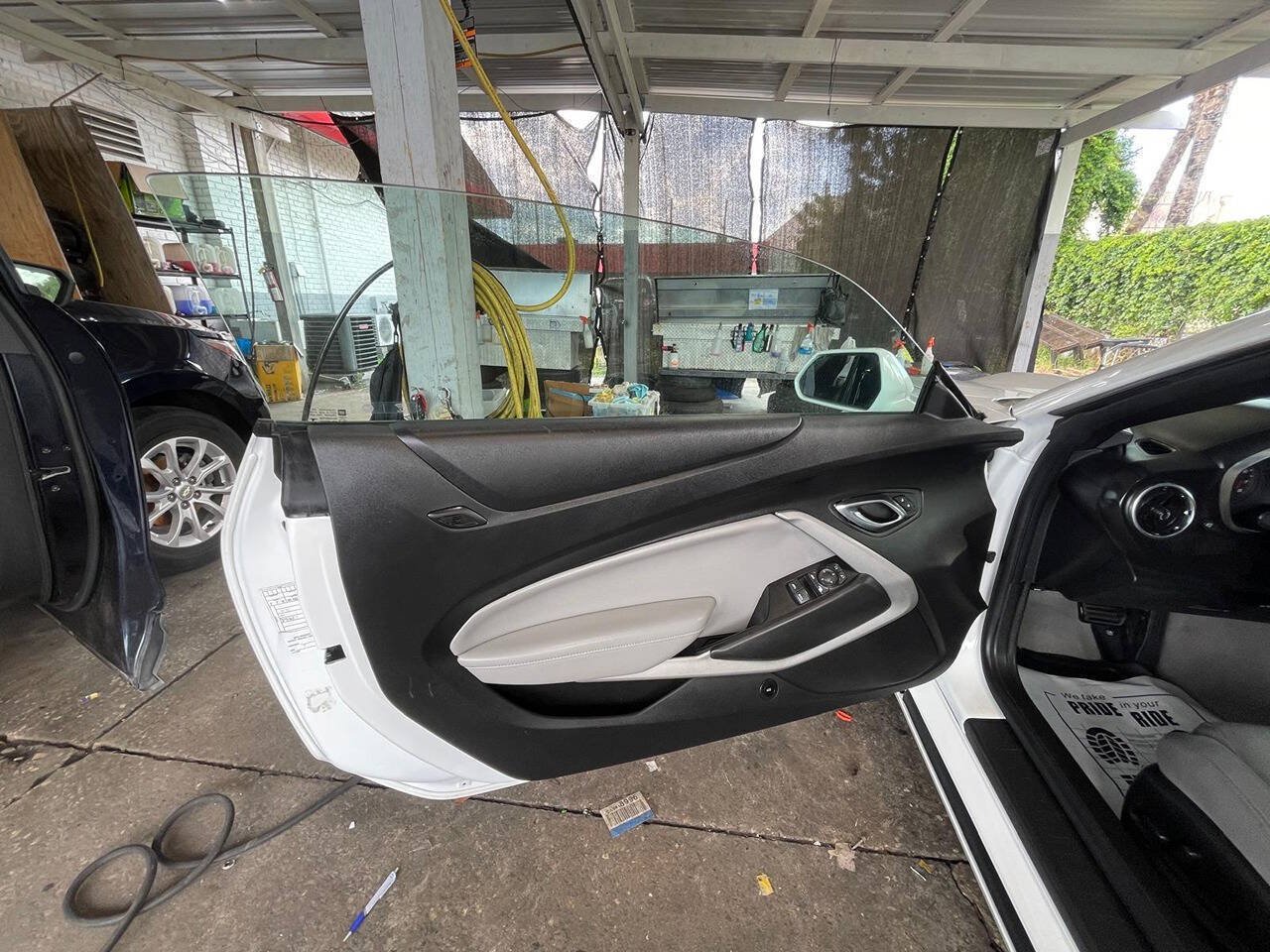 Used 2020 Chevrolet Camaro LT RWD image 4