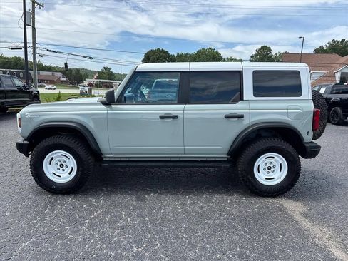 Used 2023 Ford Bronco Heritage Edition AWD/4WD image 4