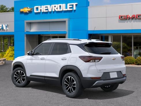 New 2026 Chevrolet TrailBlazer LT w/ LT Cold Weather Package AWD/4WD image 3