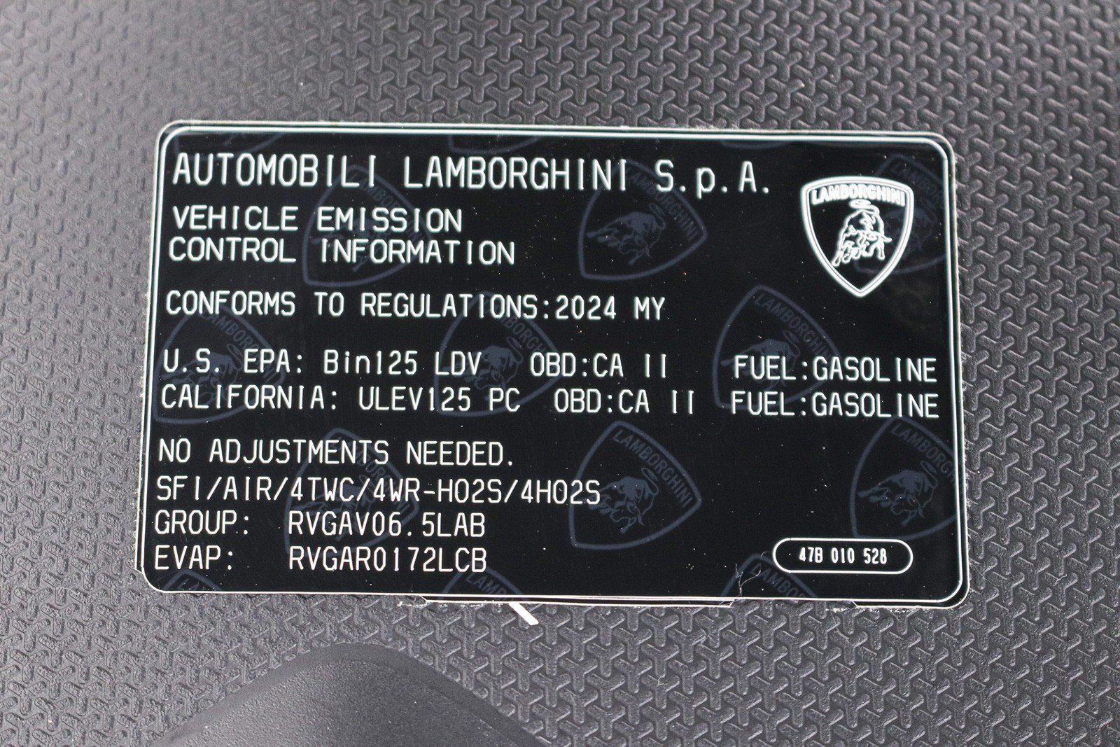 Used 2024 Lamborghini Revuelto AWD/4WD image 32