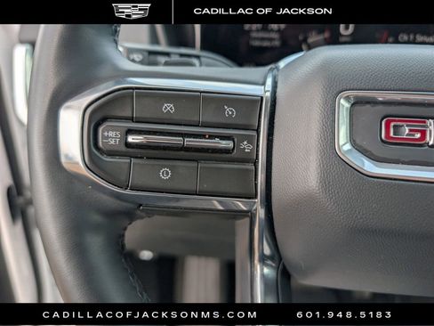 Used 2025 GMC Terrain Elevation image 23