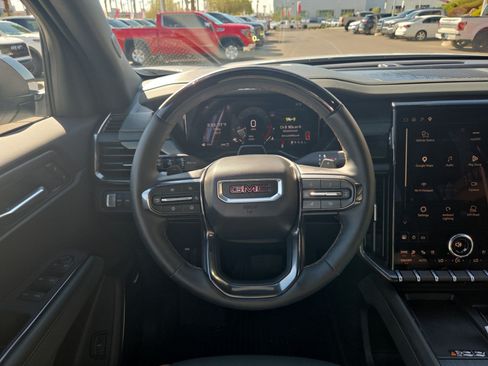 Certified 2026 GMC Acadia AT4 w/ Super Cruise Package AWD/4WD image 15