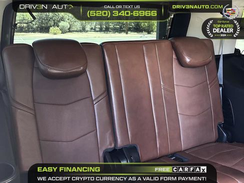 Used 2015 Cadillac Escalade Luxury AWD/4WD image 15