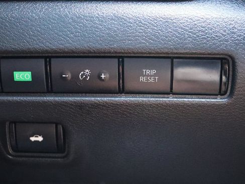 Used 2021 Nissan Sentra SV FWD image 41