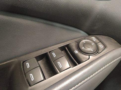 Used 2021 Buick Enclave Essence w/ Sound and Sites Package FWD image 27