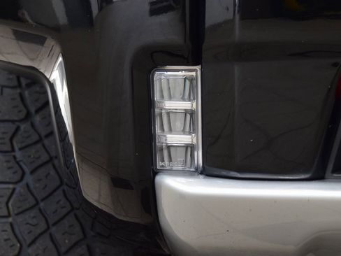 Used 2024 Chevrolet Silverado 1500 ZR2 image 14