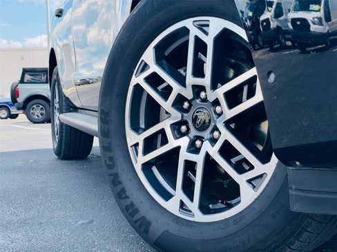 Certified 2025 Ford Expedition Active RWD image 2
