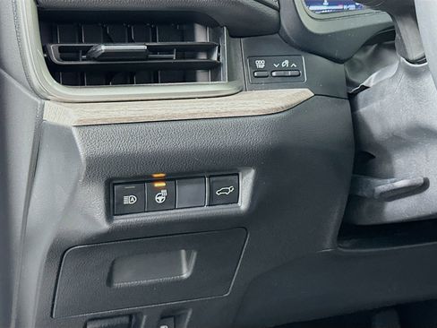 Certified 2024 Toyota Grand Highlander AWD image 10