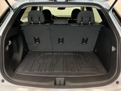 New 2027 Chevrolet Bolt LT image 24