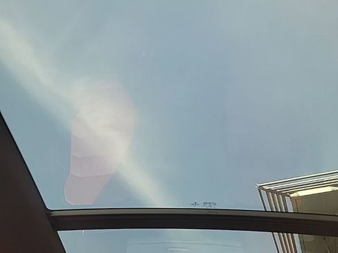 Certified 2021 Volkswagen Tiguan SEL Premium R-Line image 13