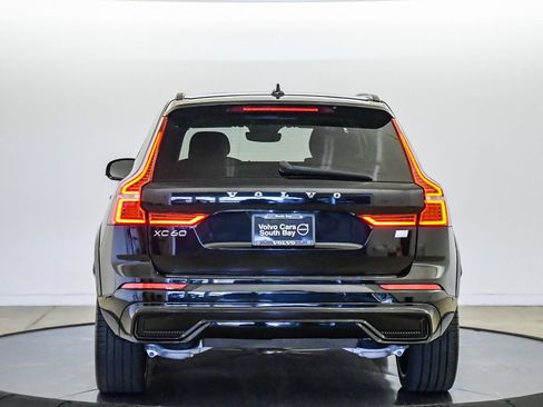 Certified 2023 Volvo XC60 T8 Ultimate w/ Protection Package Premier AWD/4WD image 3