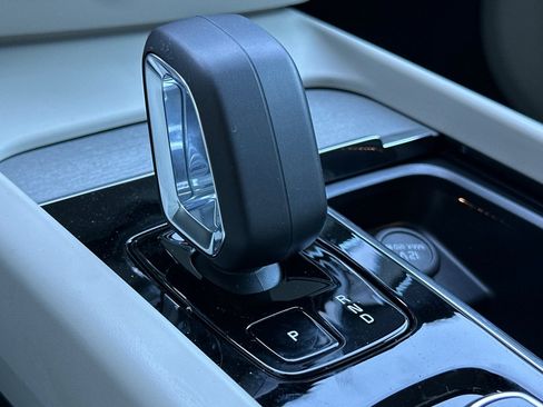 New 2026 Volvo V60 B5 Cross Country Plus w/ Climate Package image 25