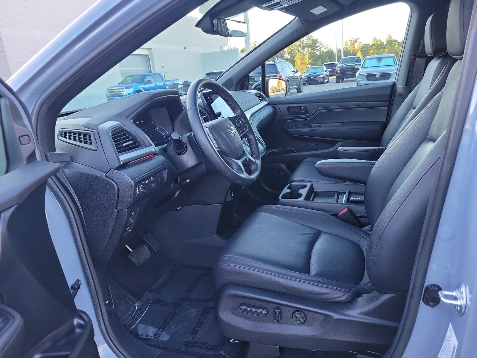 Used 2024 Honda Odyssey Sport image 15