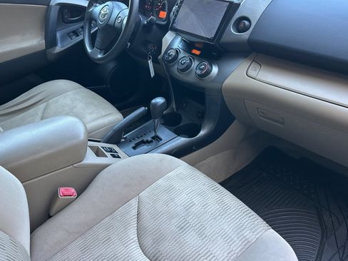 Used 2011 Toyota RAV4 4WD w/ Base L4 Extra Value Pkg image 16