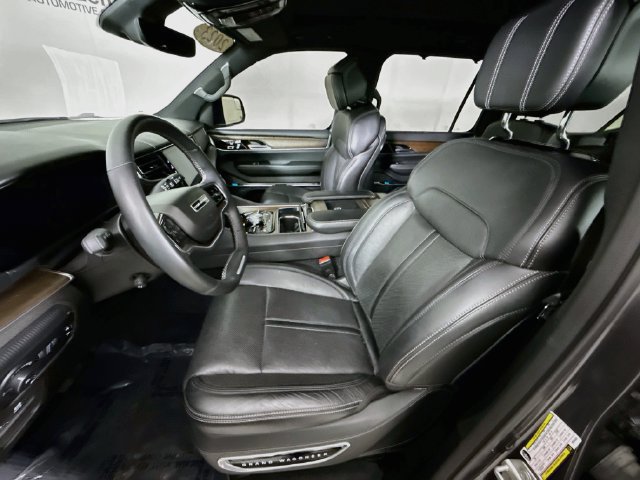 Used 2023 Jeep Grand Wagoneer L 4WD image 21