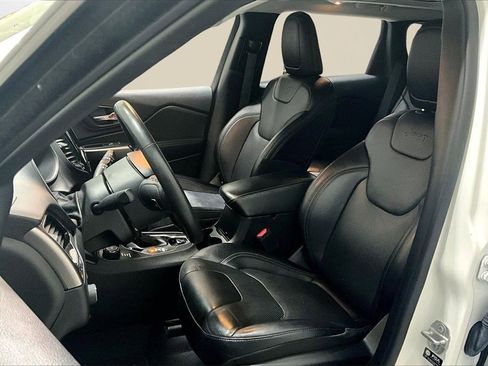 Used 2022 Jeep Cherokee Limited image 21