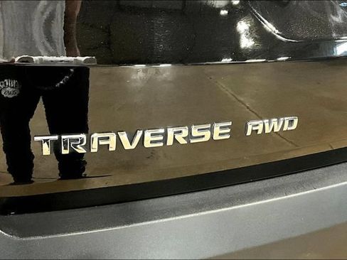Used 2022 Chevrolet Traverse LS AWD/4WD image 22