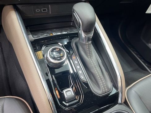 New 2026 GMC Canyon Denali AWD/4WD image 17