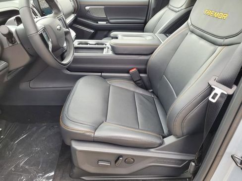 New 2025 Ford Expedition Tremor image 7